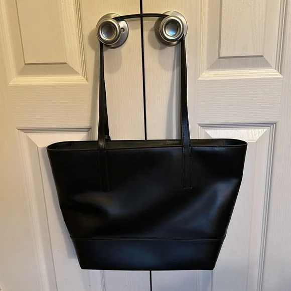 Authentic Kate Spade shoulder bag - Picture 2 of 8